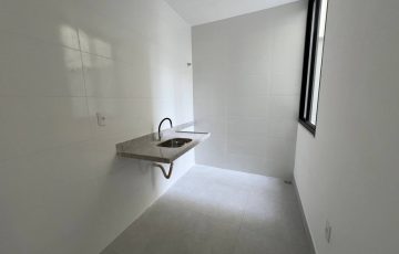 photo_5053553607214566299_y