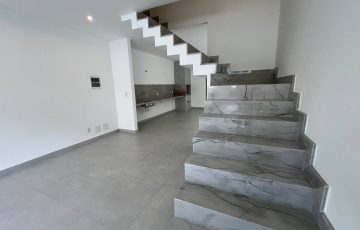 photo_5053553607214566300_y