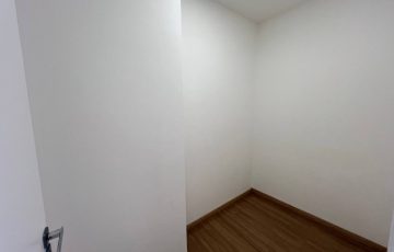 photo_5053553607214566316_y