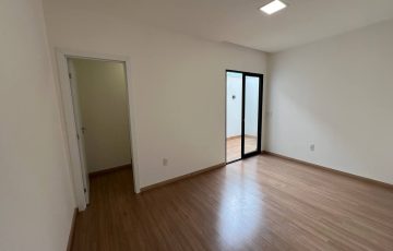 photo_5053553607214566317_y