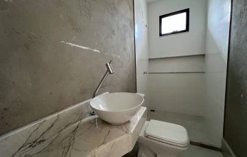 photo_5053553607214566324_y