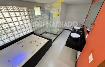 photo_5071442210426915935_w