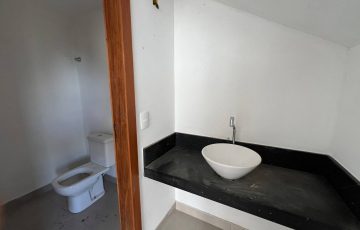 photo_5136569264847391669_y