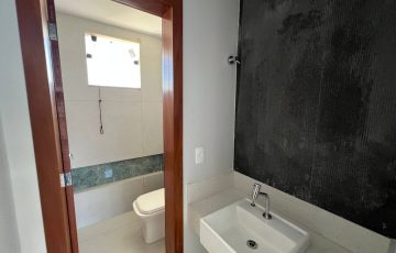 photo_5136569264847391671_y