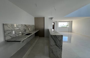 photo_5136569264847391679_y