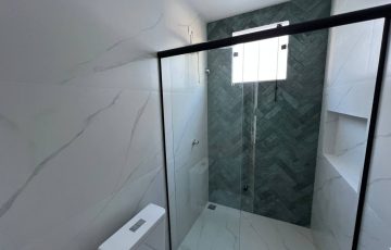 photo_5136569264847391682_y